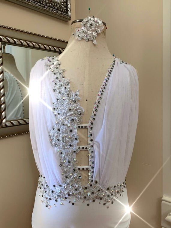 https://i.etsystatic.com/11745165/r/il/710234/2074450120/il_570xN.2074450120_ajn7.jpg