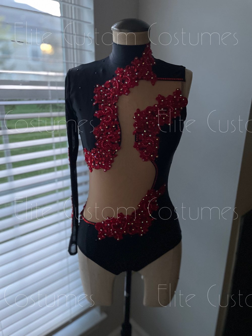 red and black dance dress Custom Costume Jazz Lyrical Contemporary Leotard with Mesh Sleeve Accents — Elite Custom Costumes PHOTOS: Kim Kardashian Wears Tons or jet Colour: FLOATY BLUE Language:English