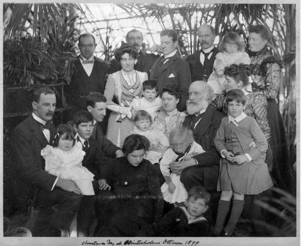  Sir Sandford Fleming and his family in Winterholme, Christmas Day, 1899. Photo: LAC 066753. 