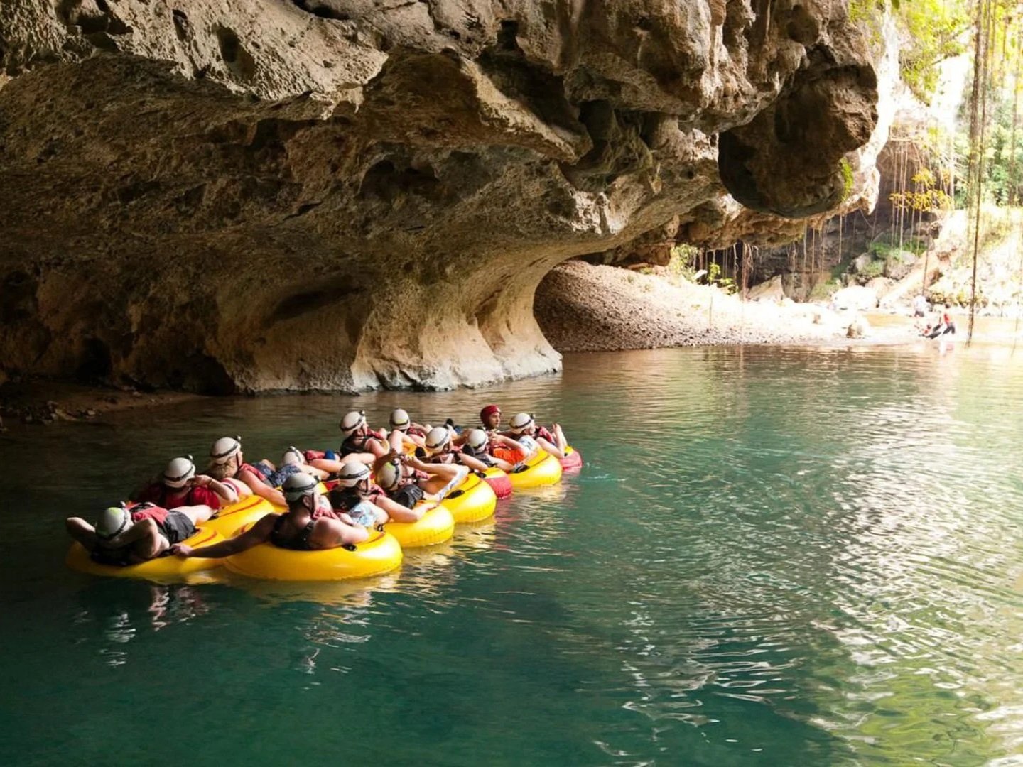 cavetubing.jpg