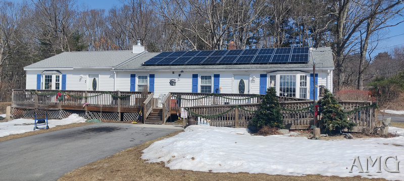 2 Sylvester Dr, Webster, MA