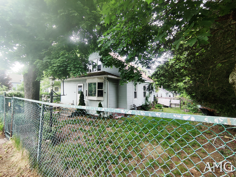 204WheelockAve-Millbury9.png