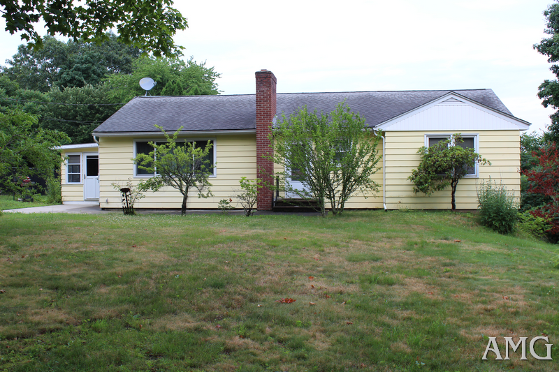 103SouthStEastBrookfield13.png