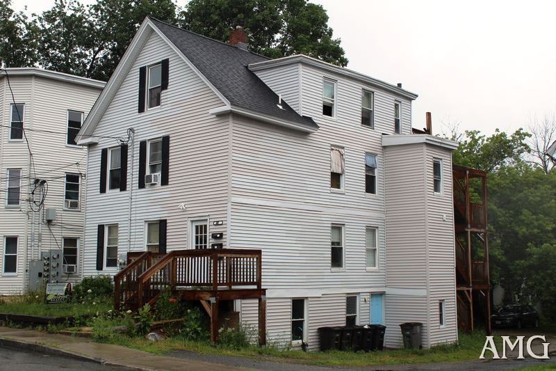 274PleasantStGardner4.png