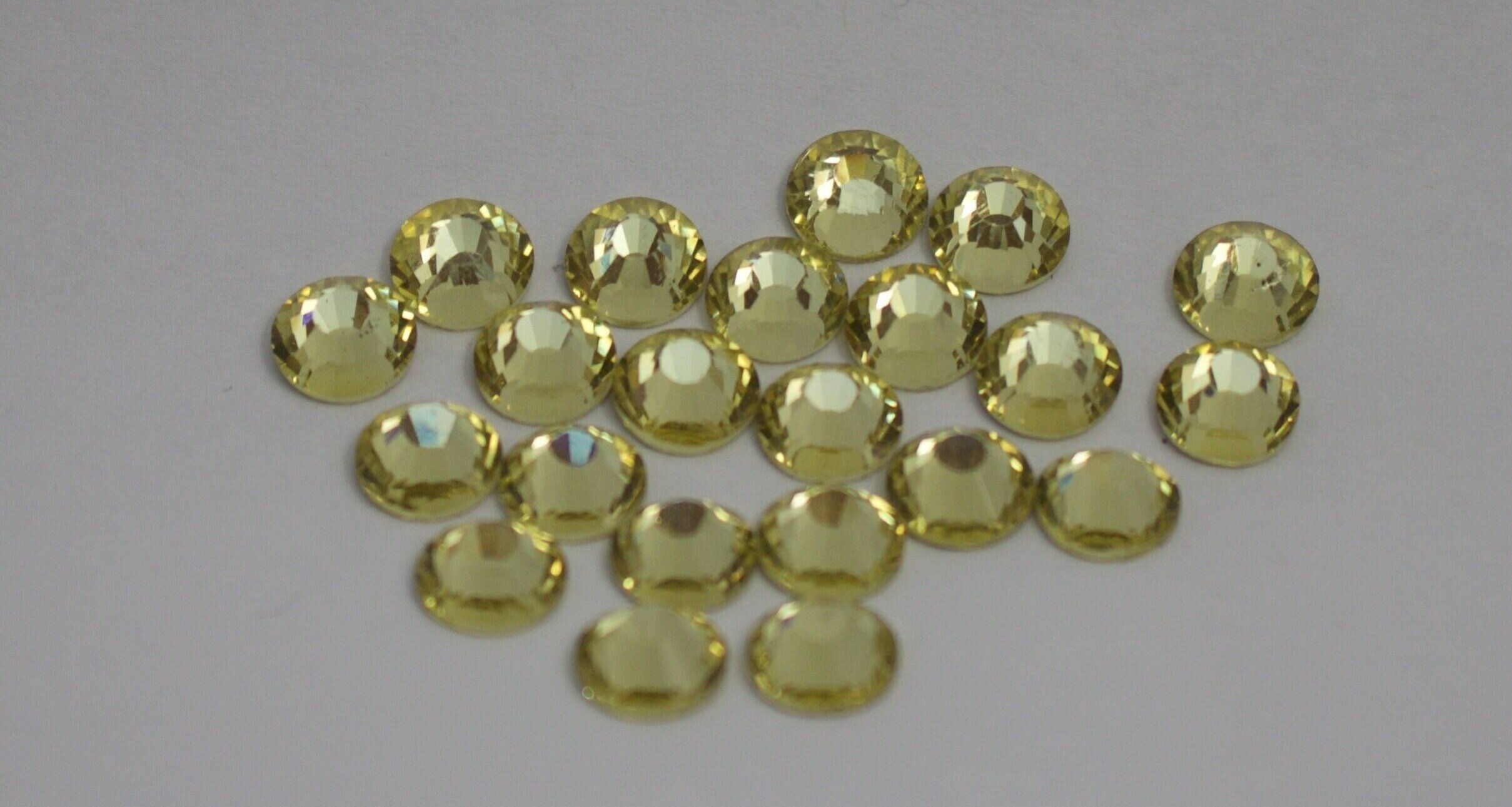 Only 7.40 usd for #GR93- 3mm/ss12 Mint Sage-Glass Rhinestones Online at  the Shop
