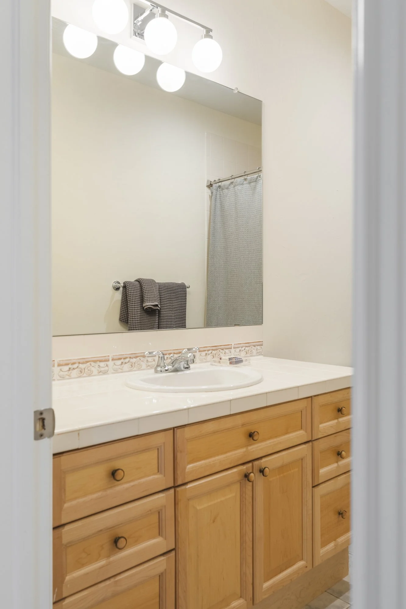 155 S Poplar st. - Web - Trendem Media-38.jpg