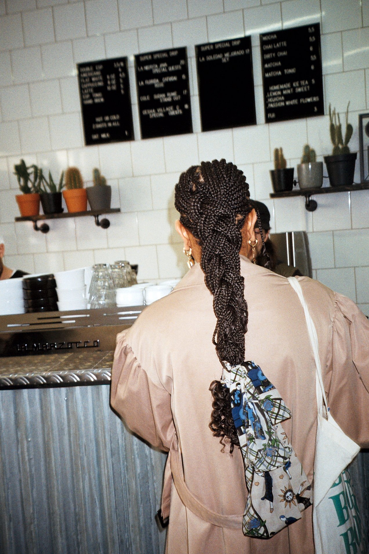 Paris_MotorsCoffee-21.jpg