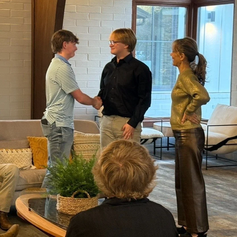 😄 "Look people in the eye and smile when you say hello." 
🤝🏾 "Give a firm, but not too firm handshake."
🥰 "Say please and thank you." 
🚶🏿&zwj;♀️ "Stand up straight, don't slouch."
🍽 "Put your napkin