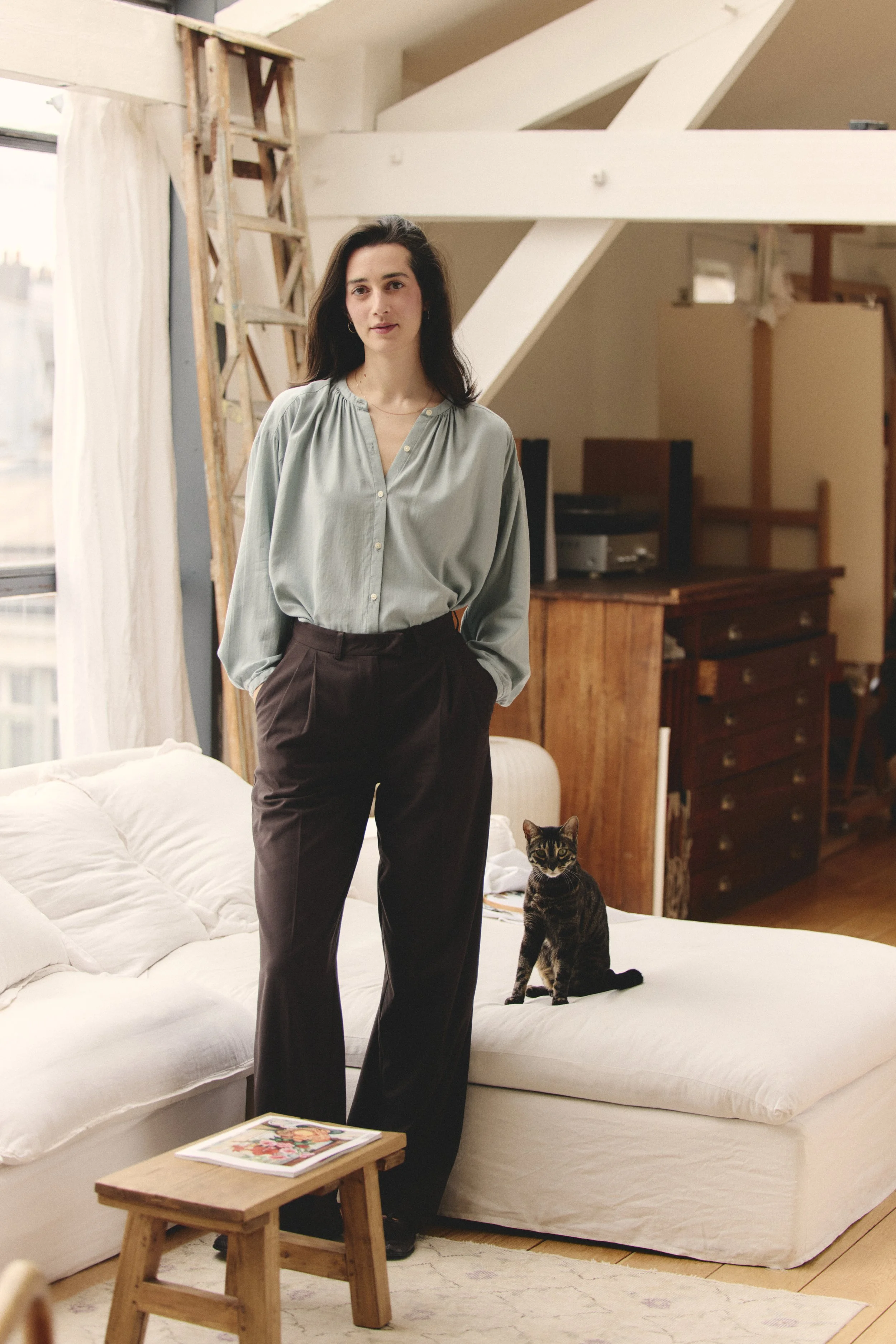 Célia Bruneau x Asphalte — Egérie de "La Petite Blouse"