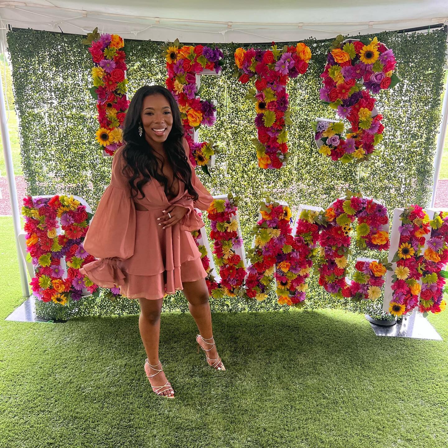 The Garden Party was such a fun experience. Thanks @thehairgroupie for providing the vibes. Good food, pretty drinks, cute shopping, an amazing experience!! Y&rsquo;all don&rsquo;t want to miss her next event!! 

👗 @asos 
💄 @ee.leesh.uh 
👠 @amazon