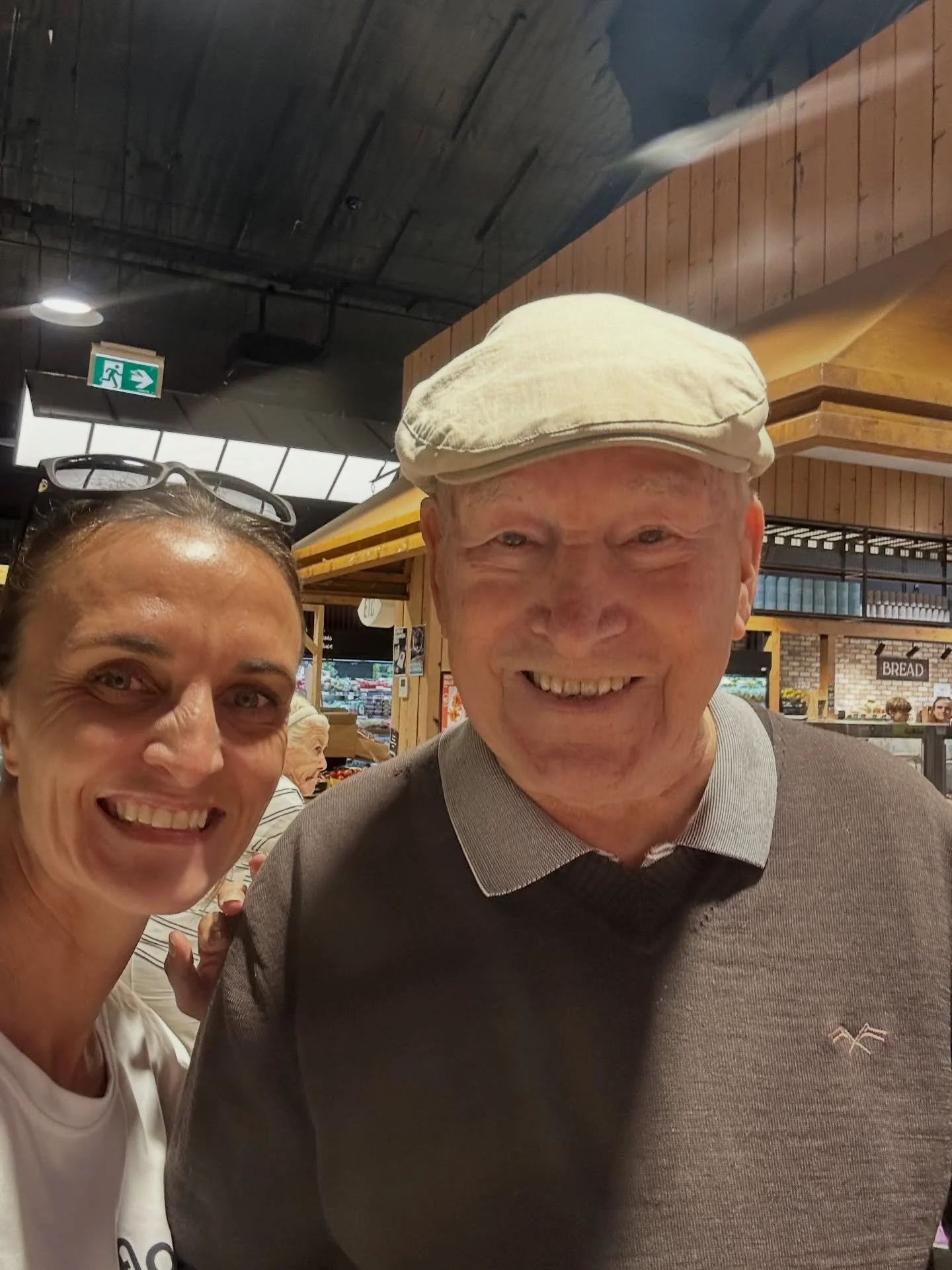 My first customer for the day at Smales Farm Farros!
❤️❤️❤️❤️❤️