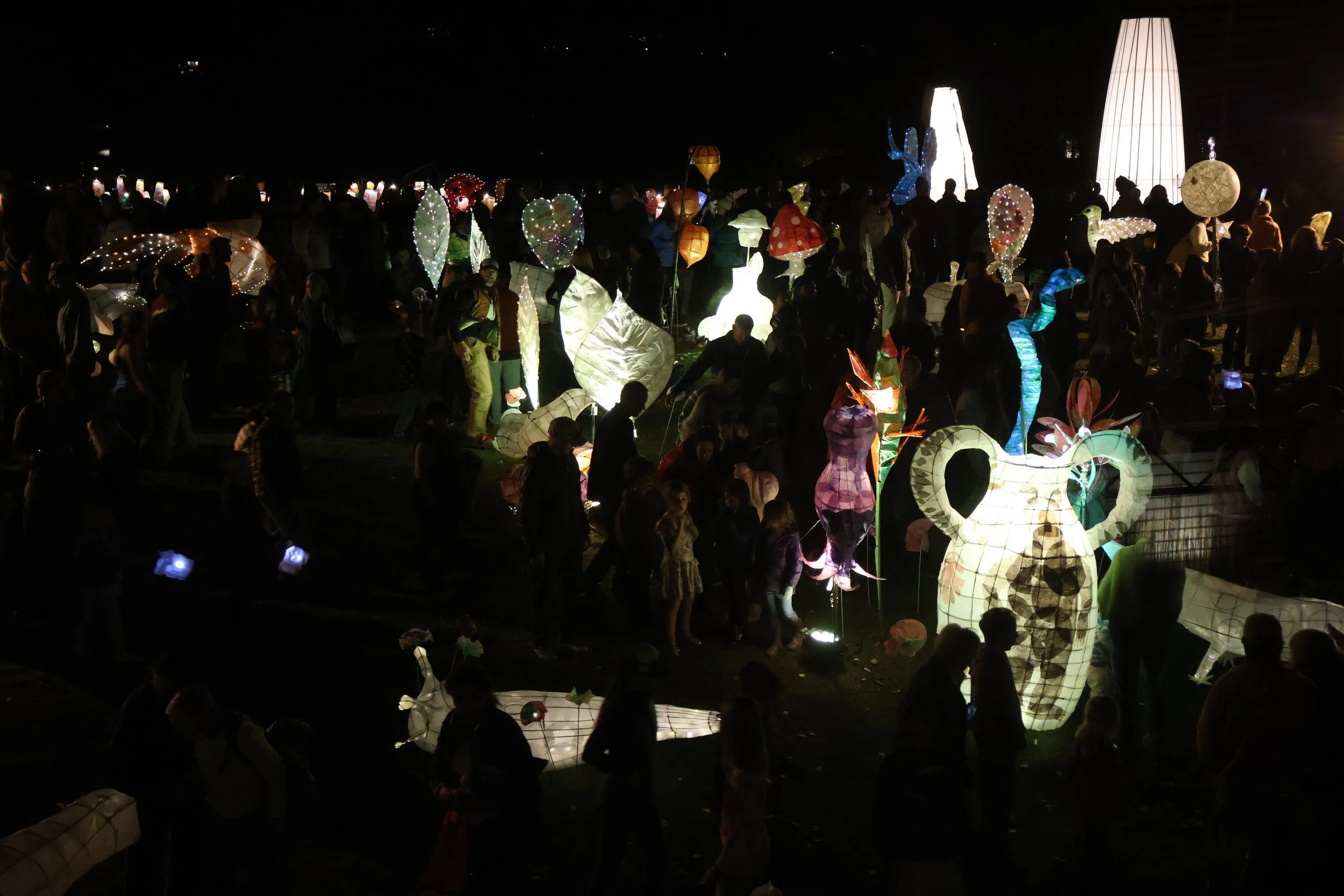 JH Public Art_Garden of Lanterns_Youcha-43.JPG