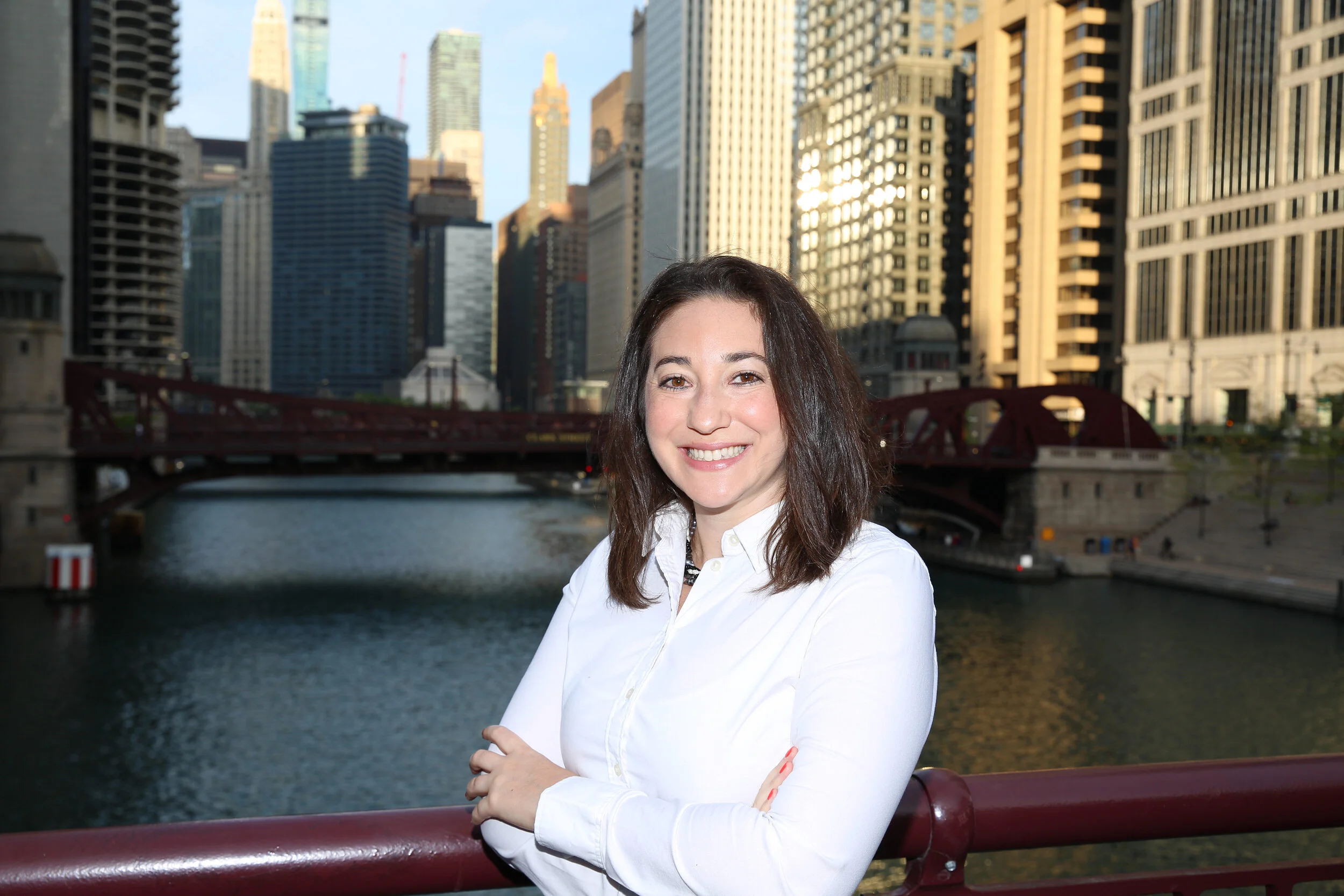 Susan Kahan in front of Chicago skyline