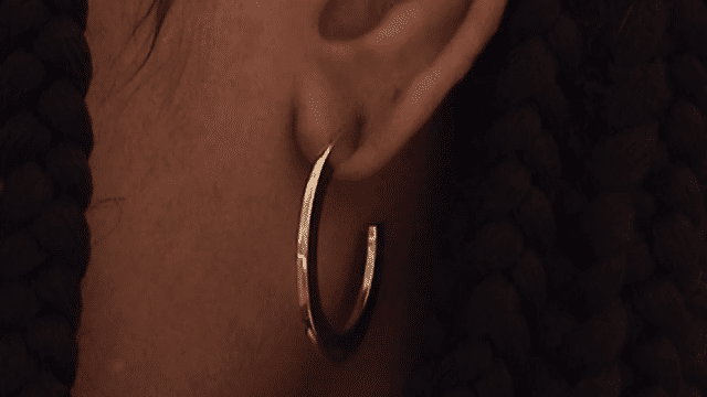 Golden_OpenHoop_Earring_2.mp4-low.gif