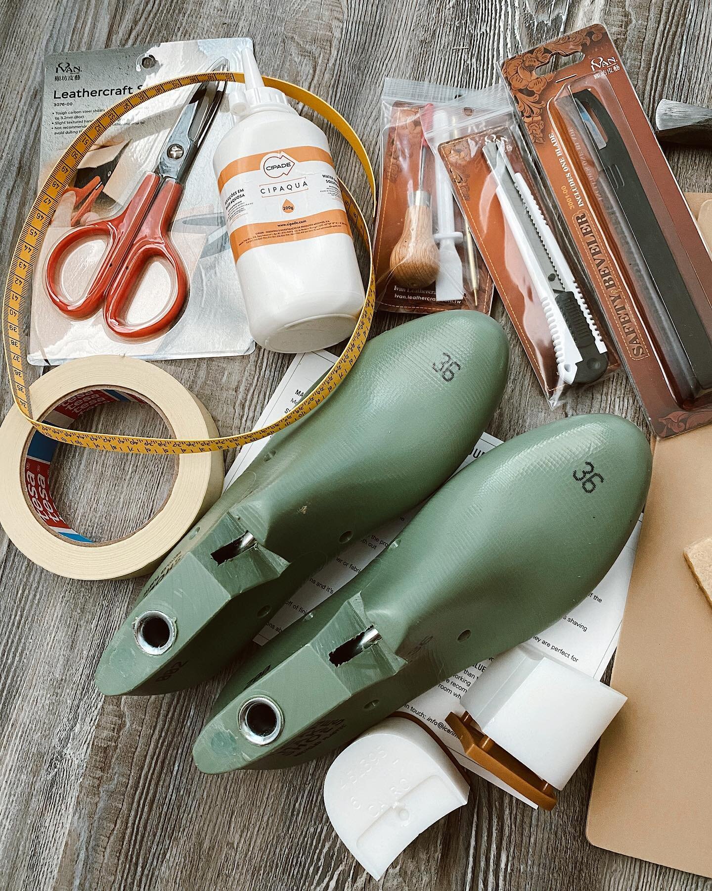 Let the shoemaking begin 🙃✨💃🏻👡