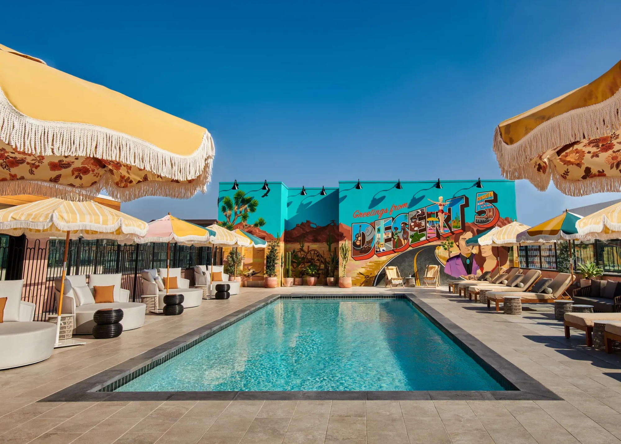 Hotel Review: Hollywood Volume