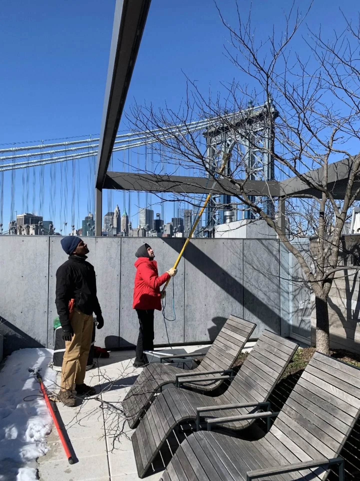 Maintenance doesn&rsquo;t pause for winter. Our landscaping team works year&nbsp;round. ❄🛠

#BrooklynGrange #WinterMaintenance #FarmUpkeep #UrbanFarmCare #OffSeasonWork #NYCFarmLife #BehindTheScenes #WinterChores #FarmMaintenance #CityAgriculture #S