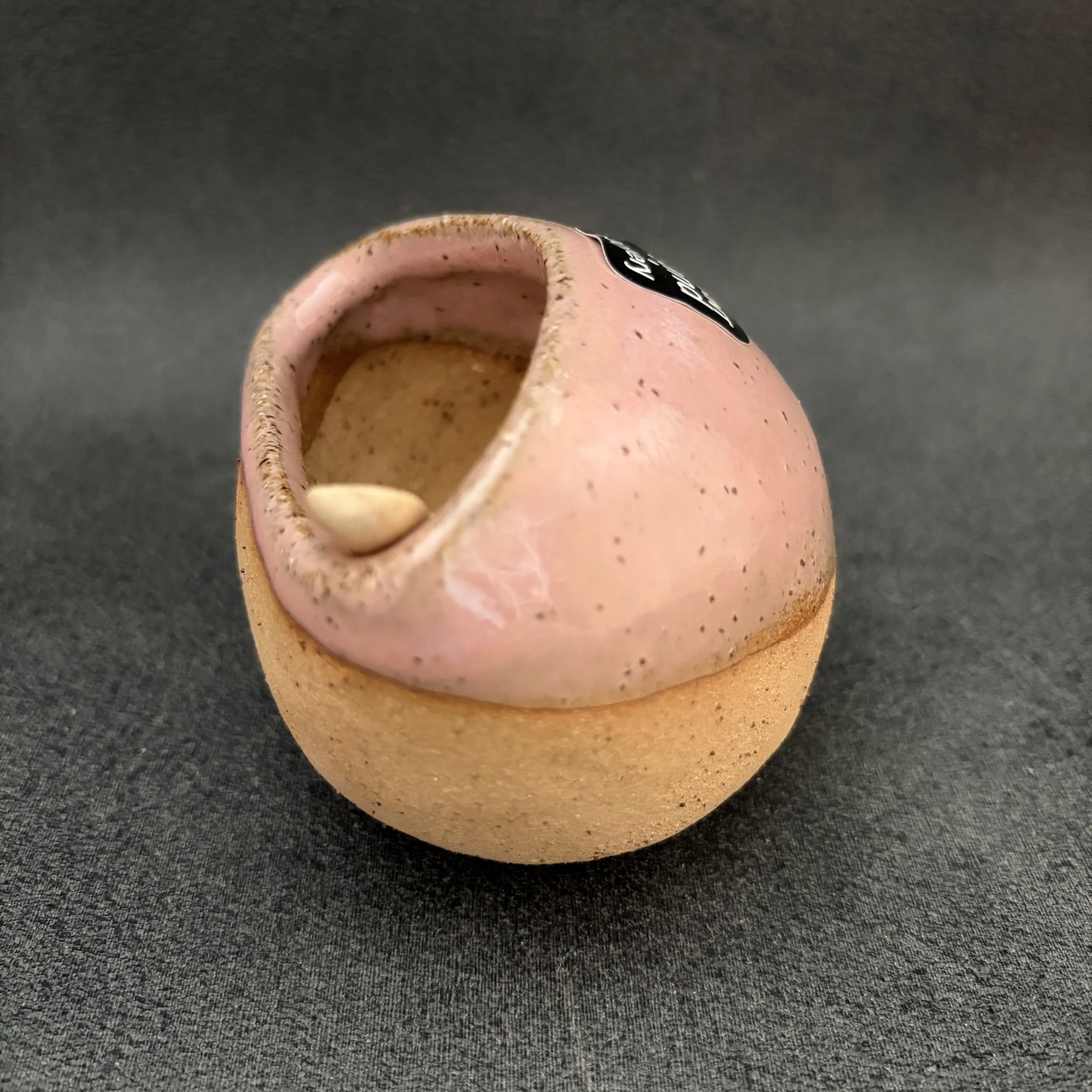 small salt pig . 845