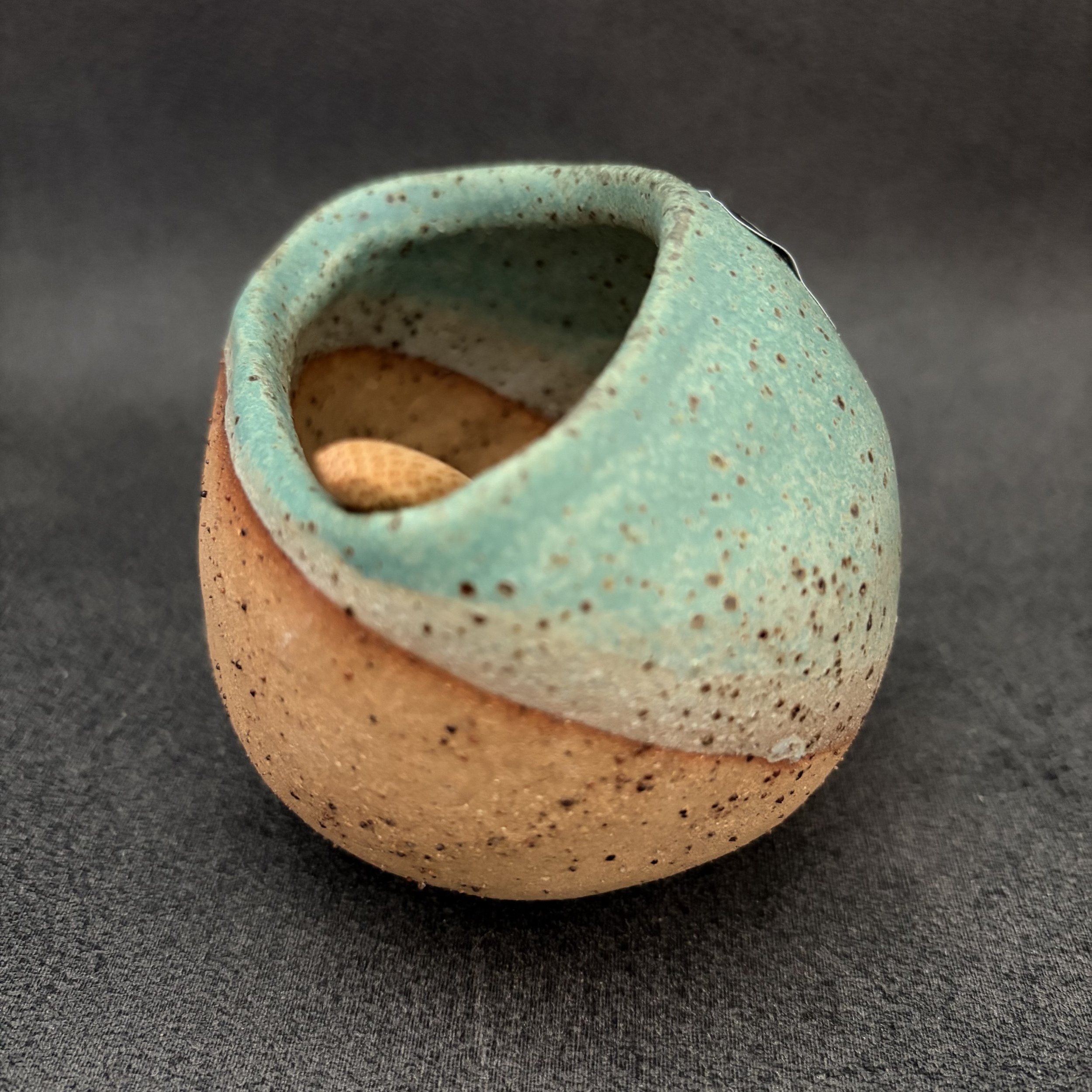 medium salt pig . 847