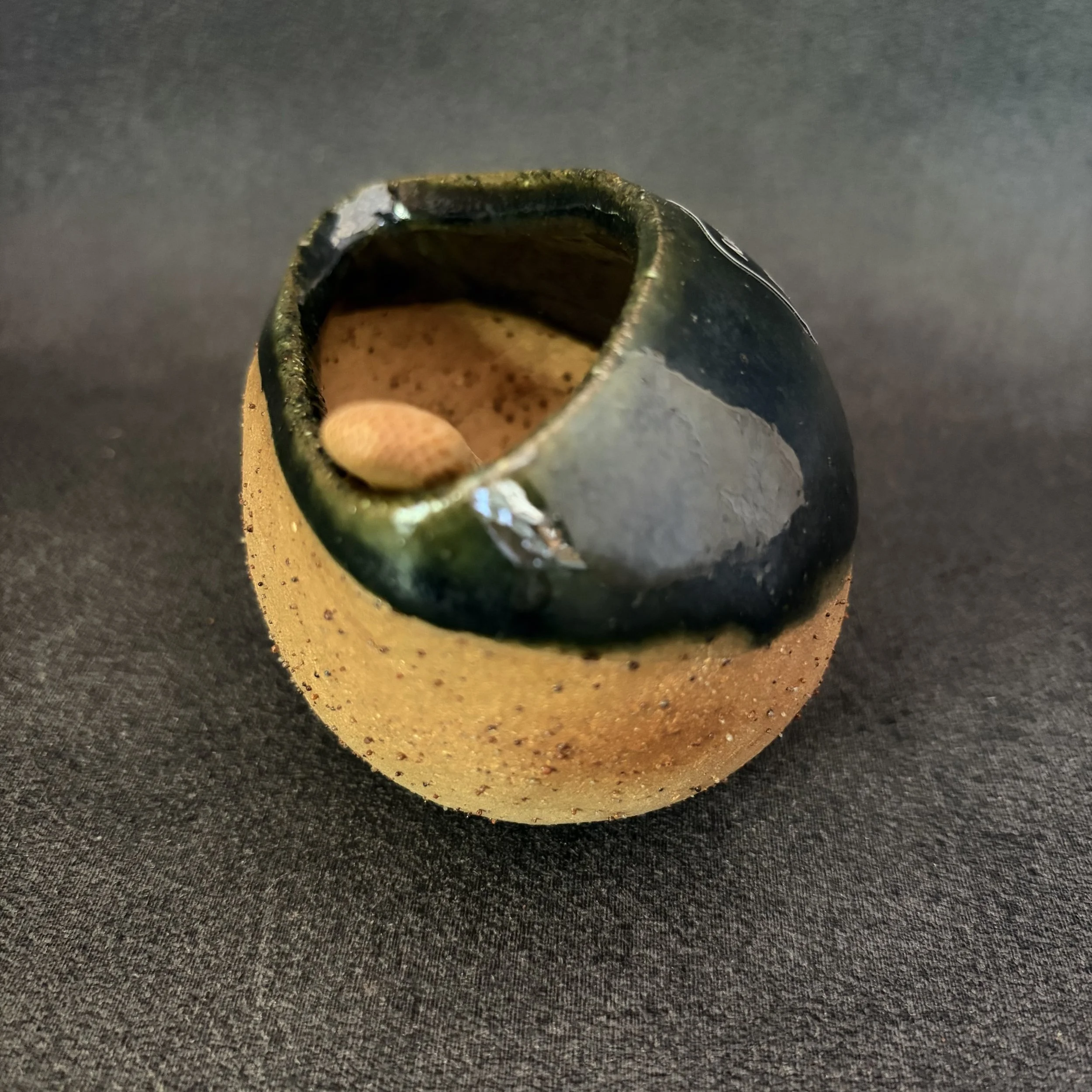 small salt pig . 863