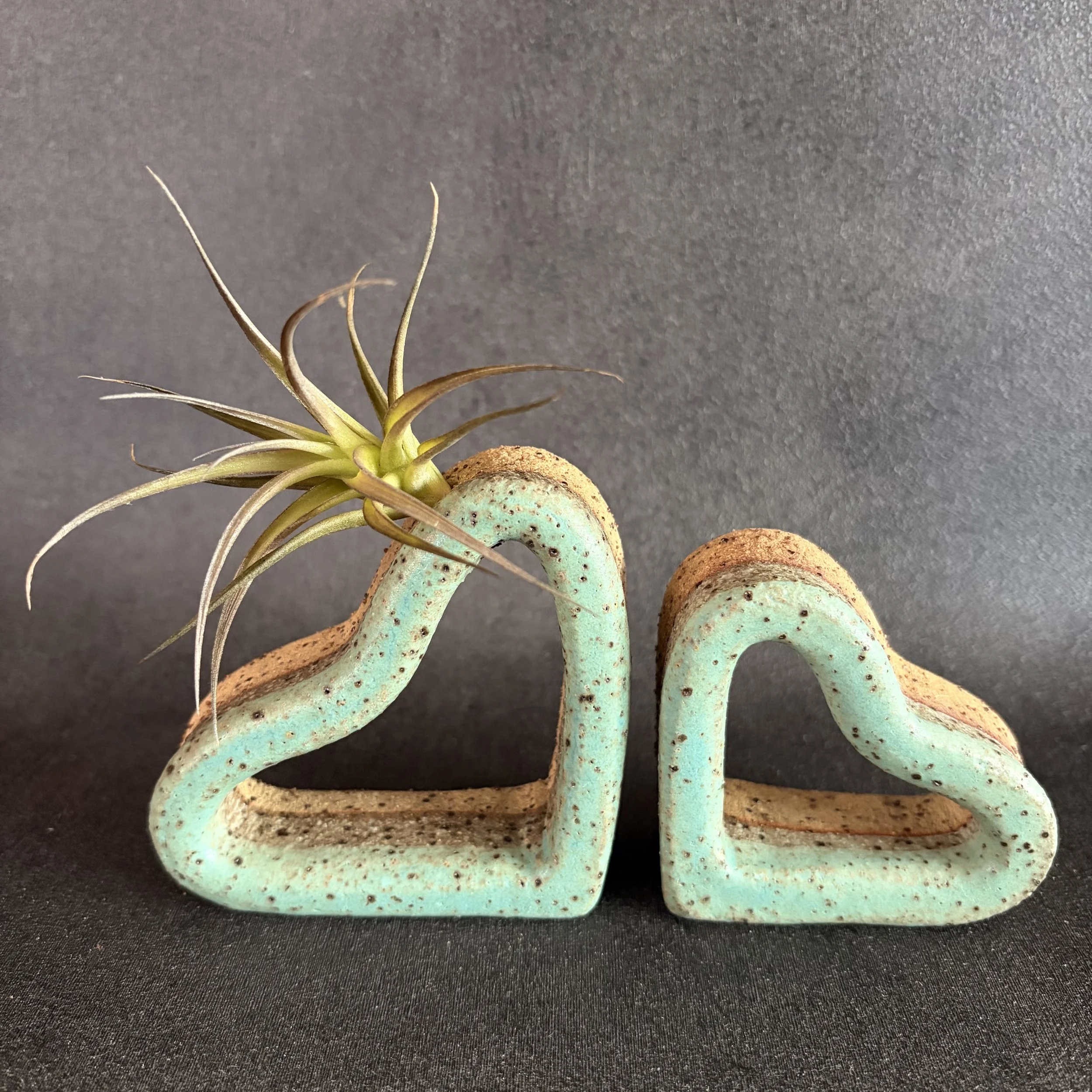 standing heart set . speckled green
