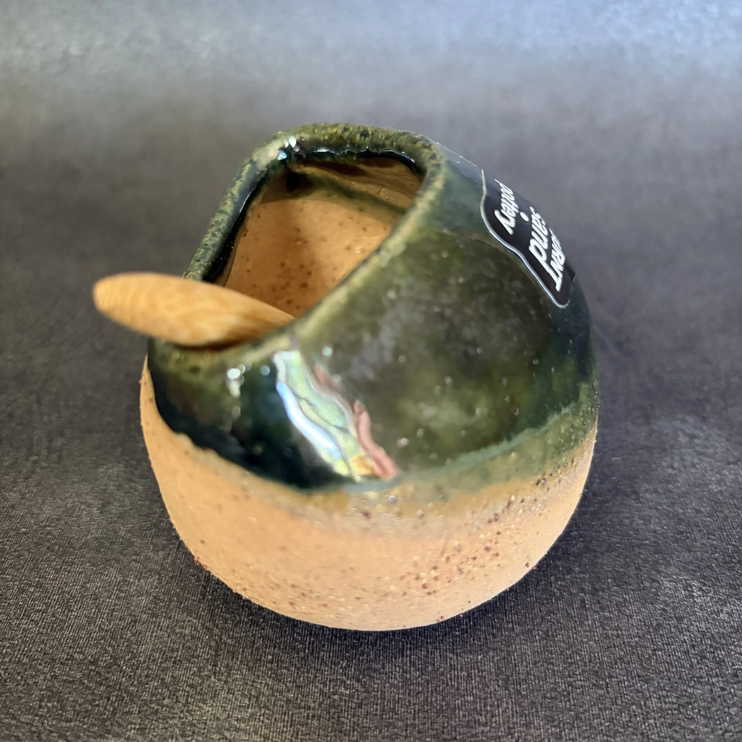 small salt pig . 866