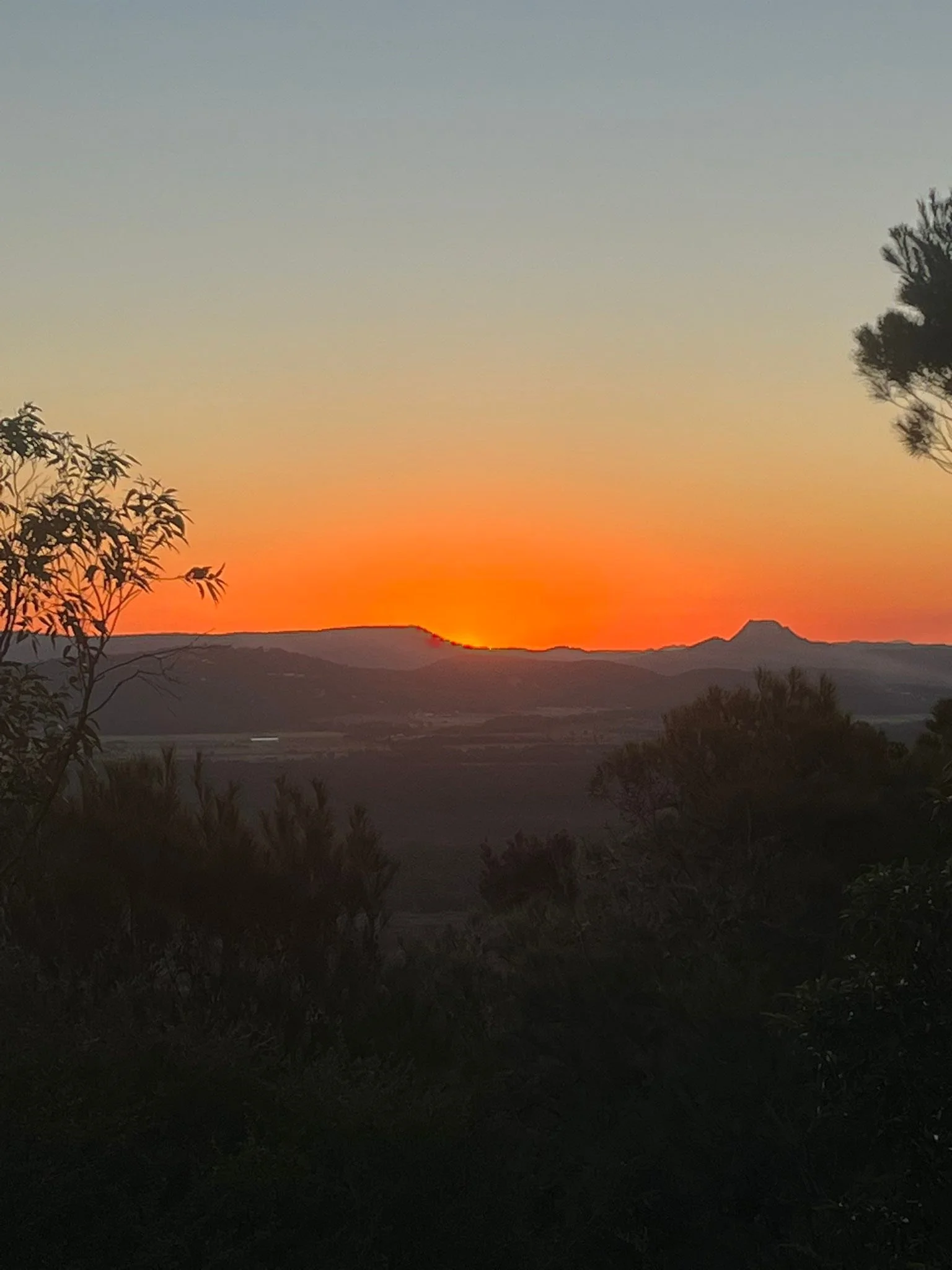 Sometimes I forget how beautiful an ending can actually be 🌄