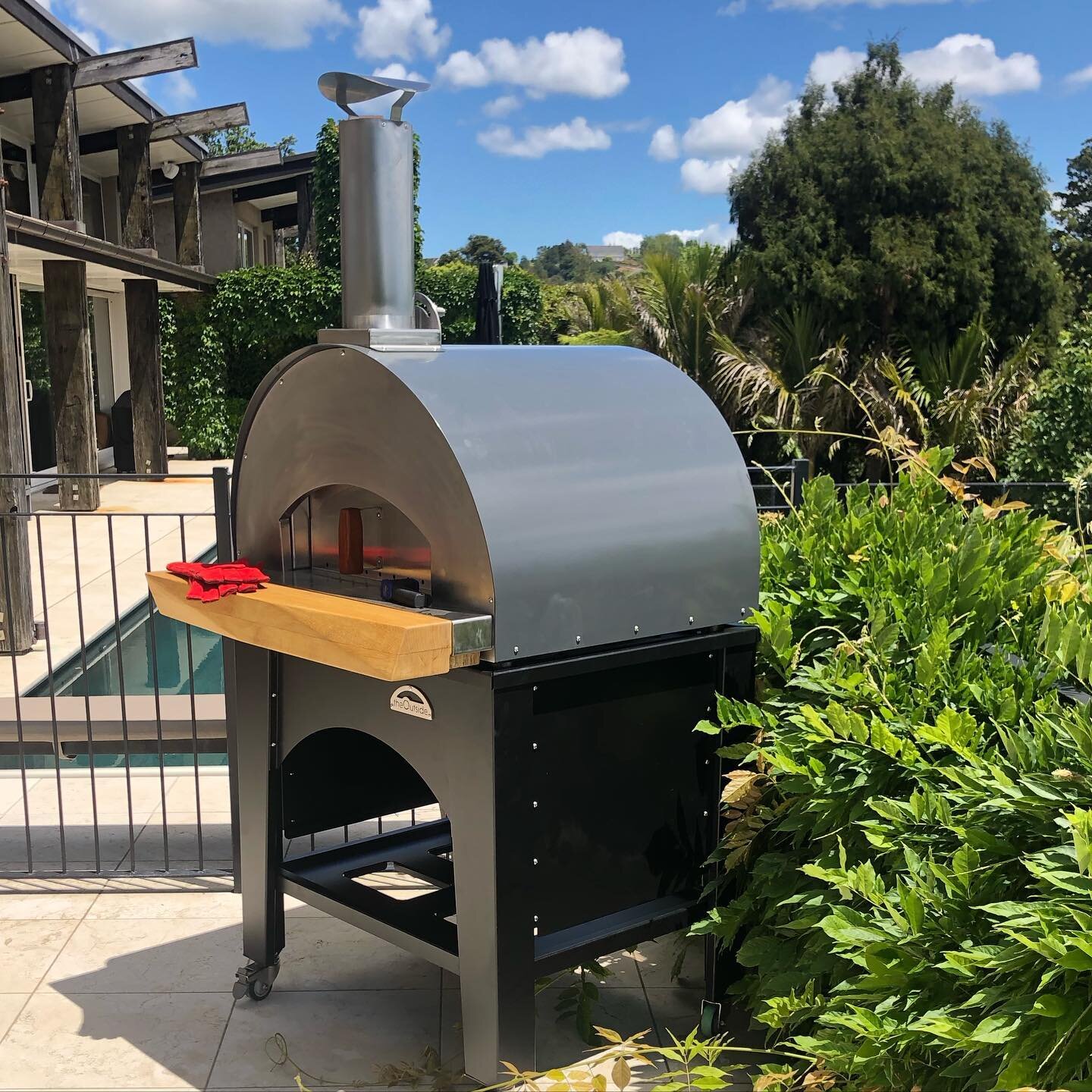 Another very happy and excited customer after we delivered their bespoke NZ made and designed Woodfired Oven to them today in Sandspit. Powder coated in Grey Friars for the oven and Mannex Black for the base. #pizza #notjustpizza #pizzaoven #woodfire