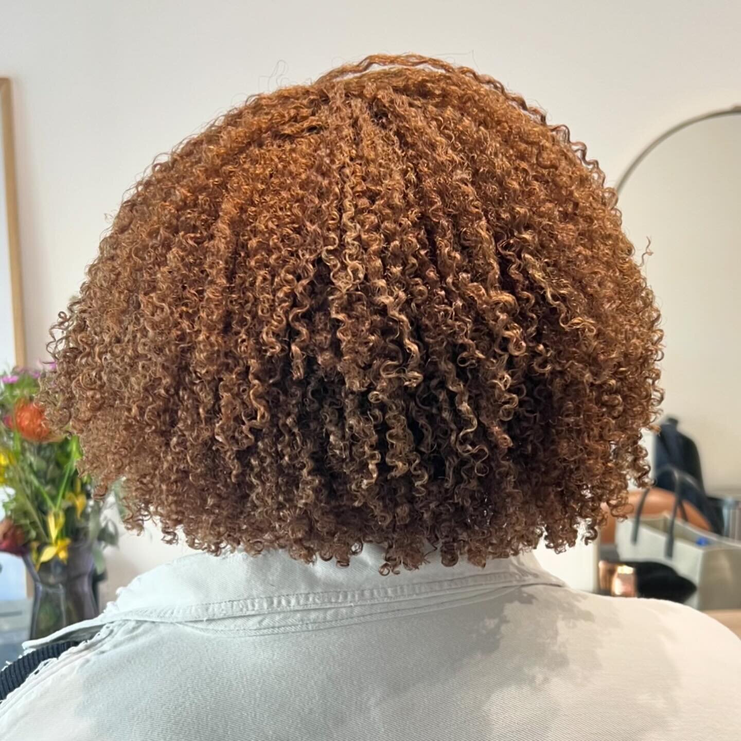 *swipe for before* Getting a haircut doesn&rsquo;t have to mean losing length. When consistently getting haircuts to help achieve your curl goals, minimal adjustments can make a big impact. Don&rsquo;t let fear of shears prevent you from having your 