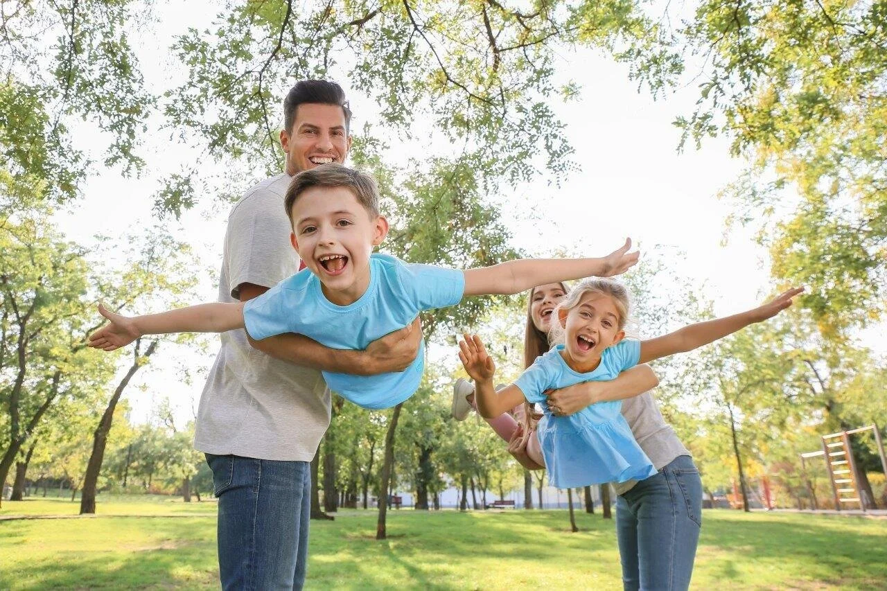 rve+kids+with+blue+shirts.jpg