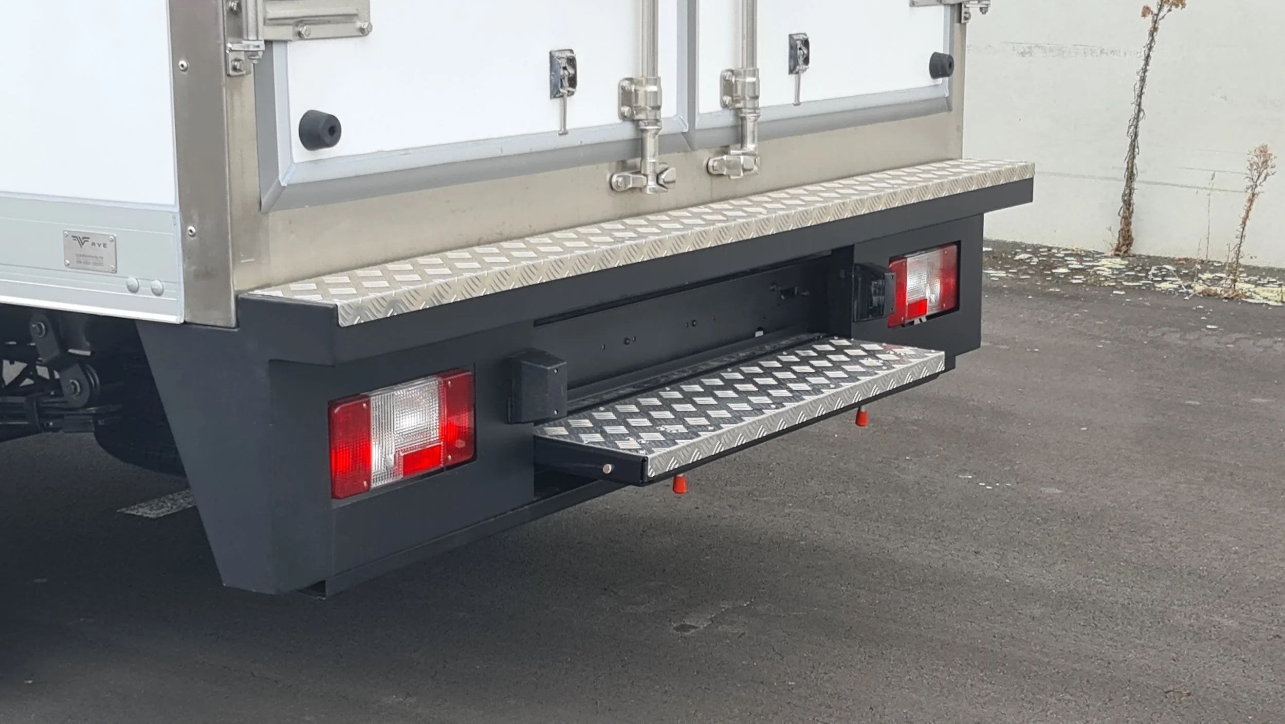 Ldv Lockable Storage LDV MAXUS — COOL BOX NZ