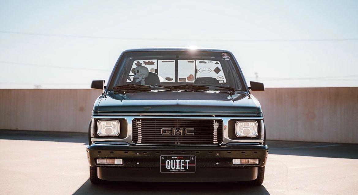 #frontendfriday from @thesslownoma always been a big fan of the GMC grilles 🔥

Visit us at S10LIFE.ORG
#S10LIFE
_________________________________
#s10 #squarebody #gmc #chevy #chevorlet #dragracing #carculture #minitruck #car #cars #truck #minitruck