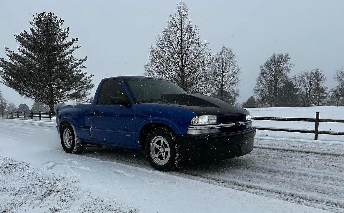 We finally got some snow here in KY ! How&rsquo;s the winter weather been treating you guys so far ?

@terrell.power 

Visit us at S10LIFE.ORG
#S10LIFE
__________________________

#s10 #squarebody #gmc #chevy #chevorlet #dragracing #carculture #minit