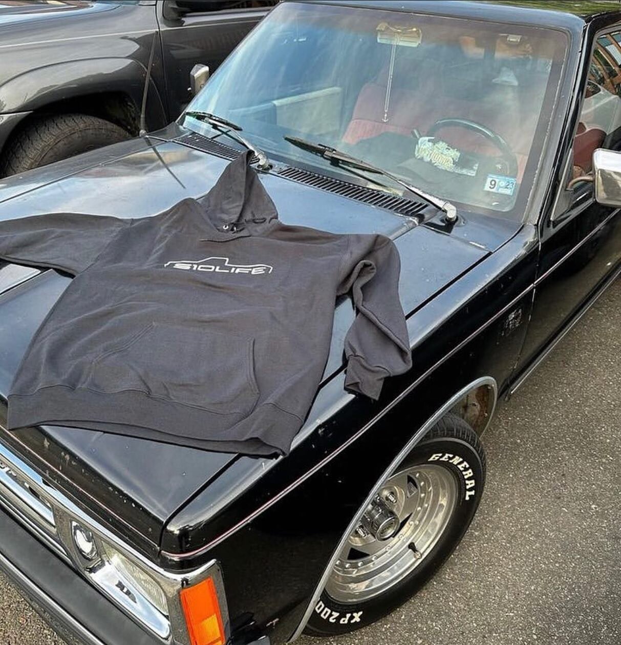 With the cold weather finally here make sure to keep yourself warm with one of our Truck Logo Hoodies 😉

Visit us at S10LIFE.ORG all support is greatly appreciated !
#S10LIFE
______________________________

#s10 #squarebody #gmc #chevy #chevorlet #d