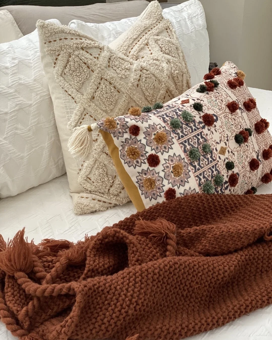 Small changes = maximum impact
Loving the result of warm winter textiles to achieve this bedroom look #cushions #moroccan #winter#texture#linen