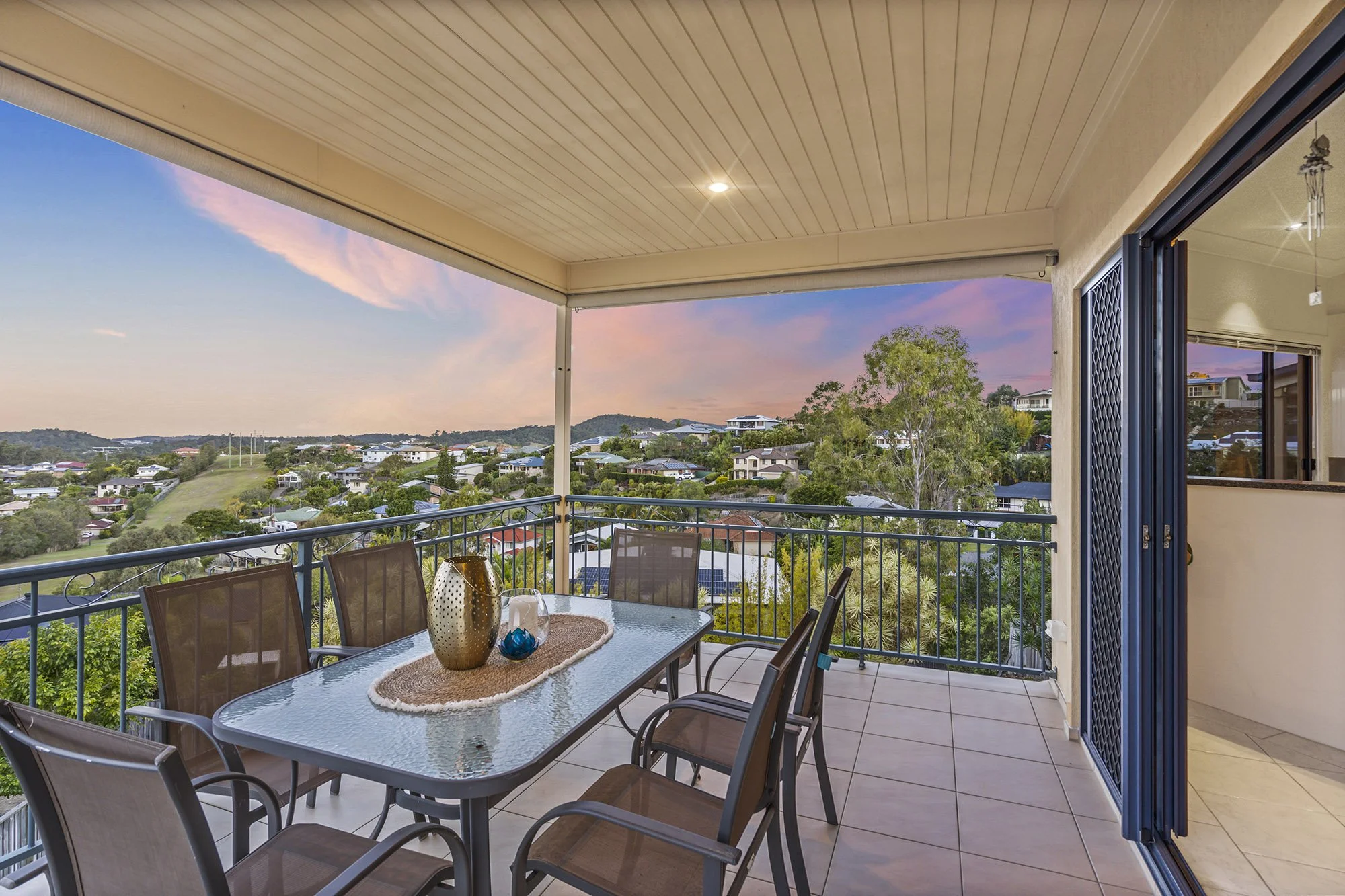 16 Lucas Cres (18).jpg