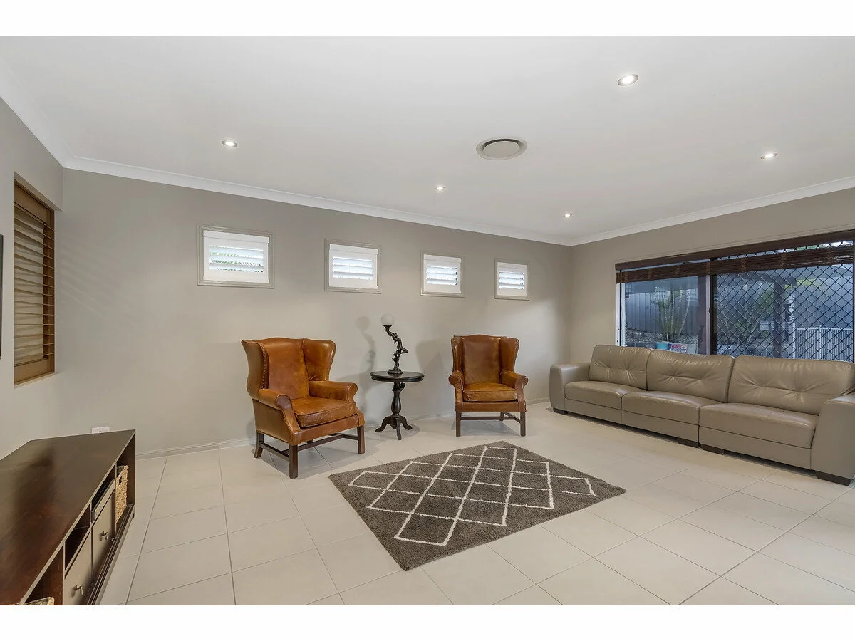 Ormeau 4 Bedroom 9.jpg