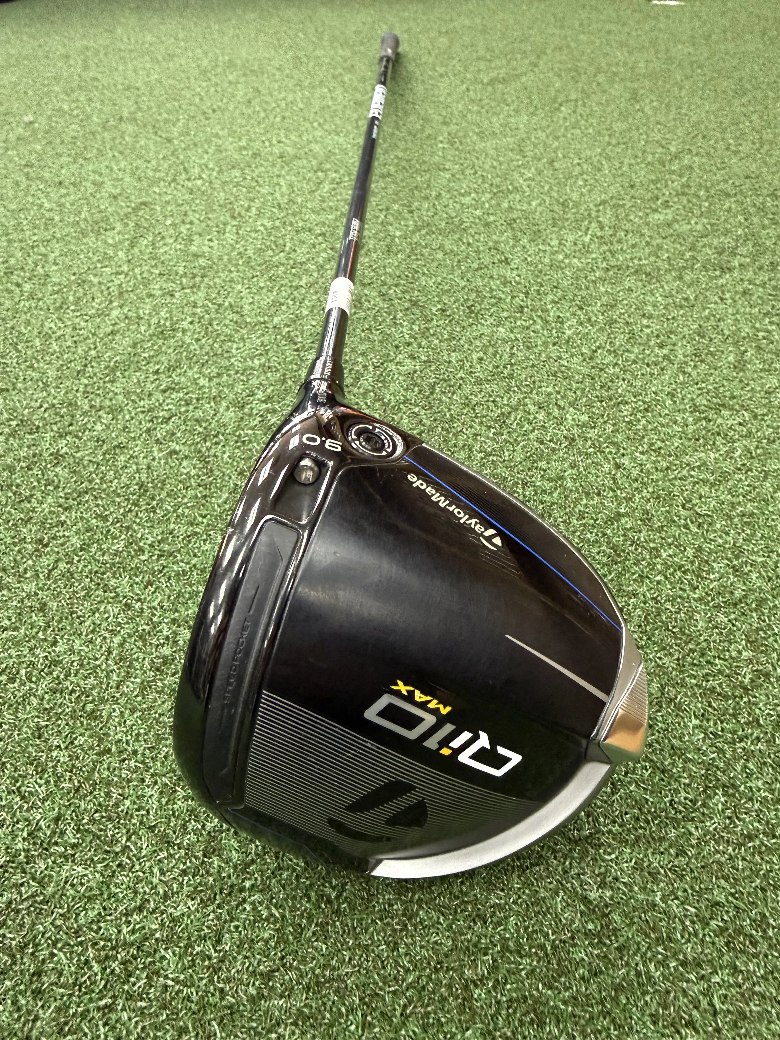 USED TAYLORMADE QI10 MAX DRIVER