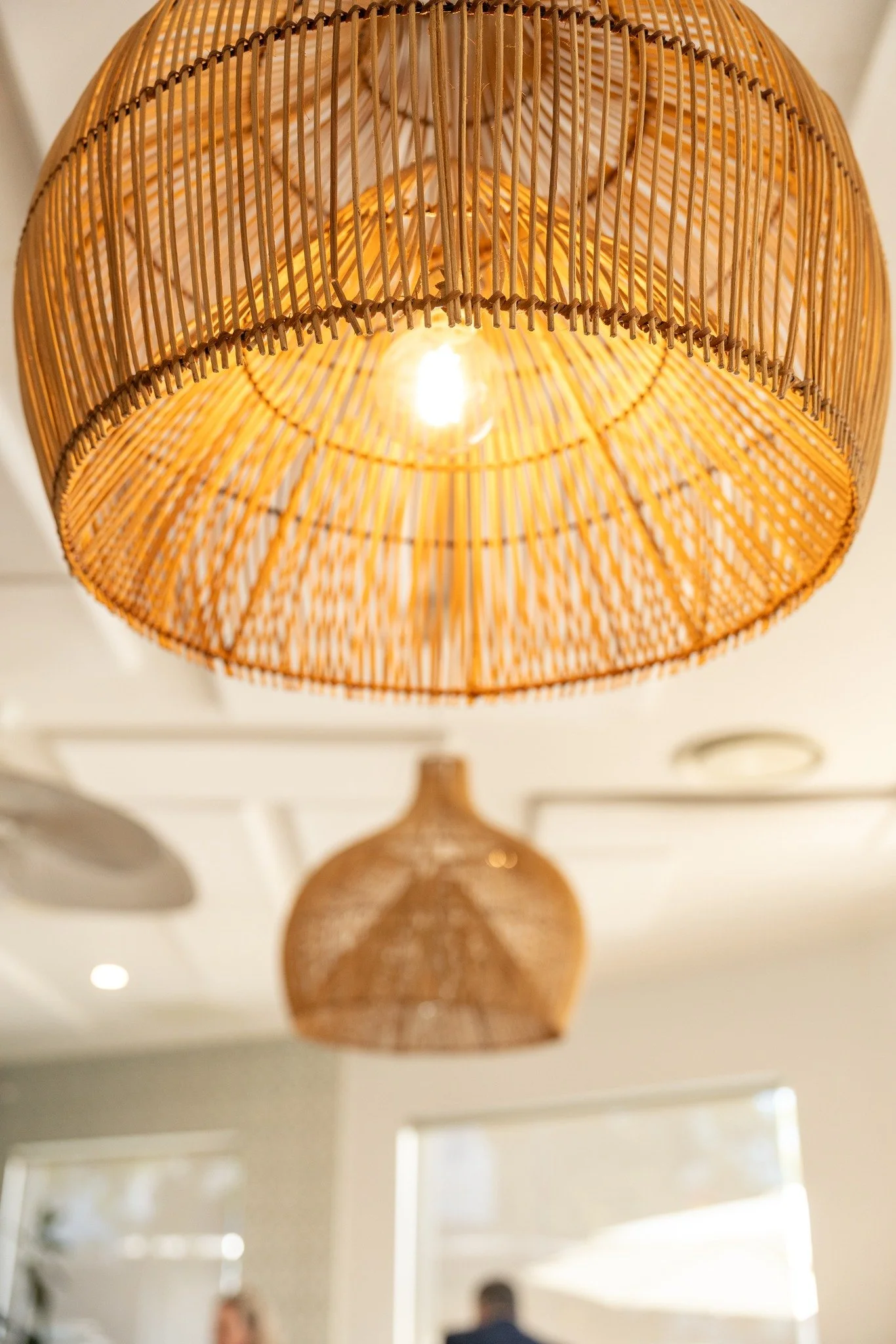 Warm light soft tones and a little bit of Willow charm. Your seat&rsquo;s waiting

#WillowCafeLife #WillowCafe #BrisbaneCafe #BrisbaneEats #Caf&eacute;Vibes