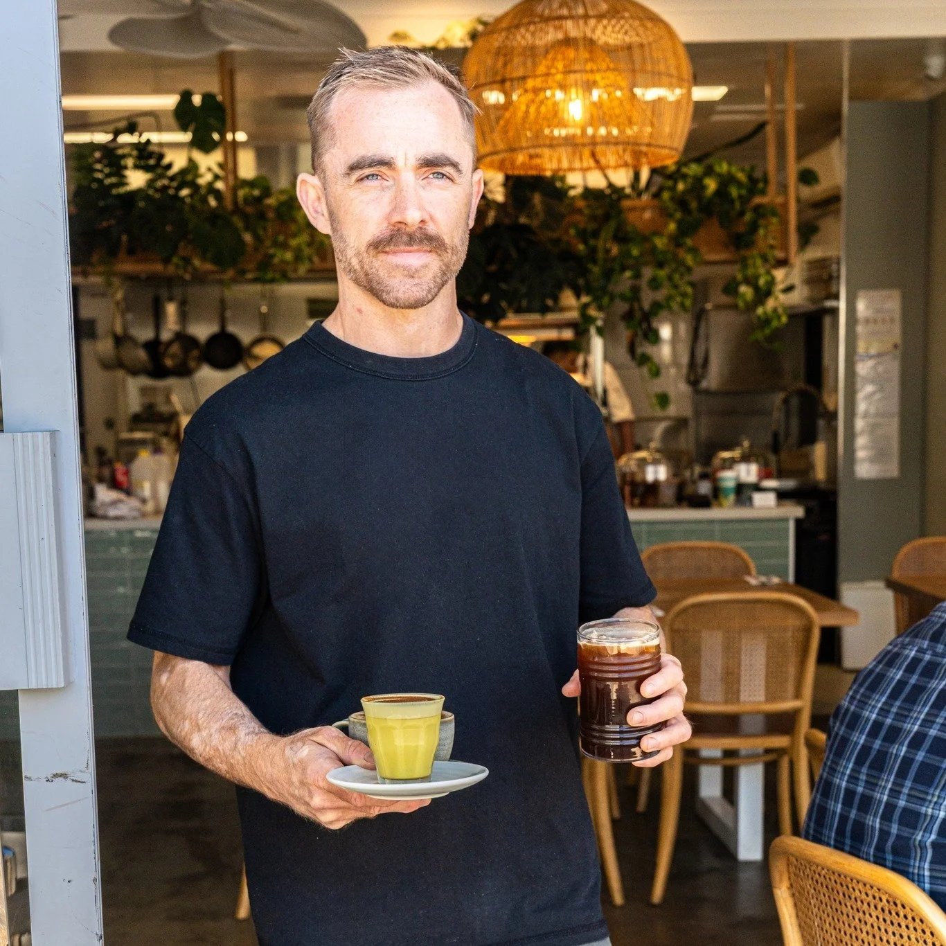 Double the drinks, double the good vibes ✌️☕🥤

#willowcafe #brisbanecafe #coffeetime #cafemoments #localvibes