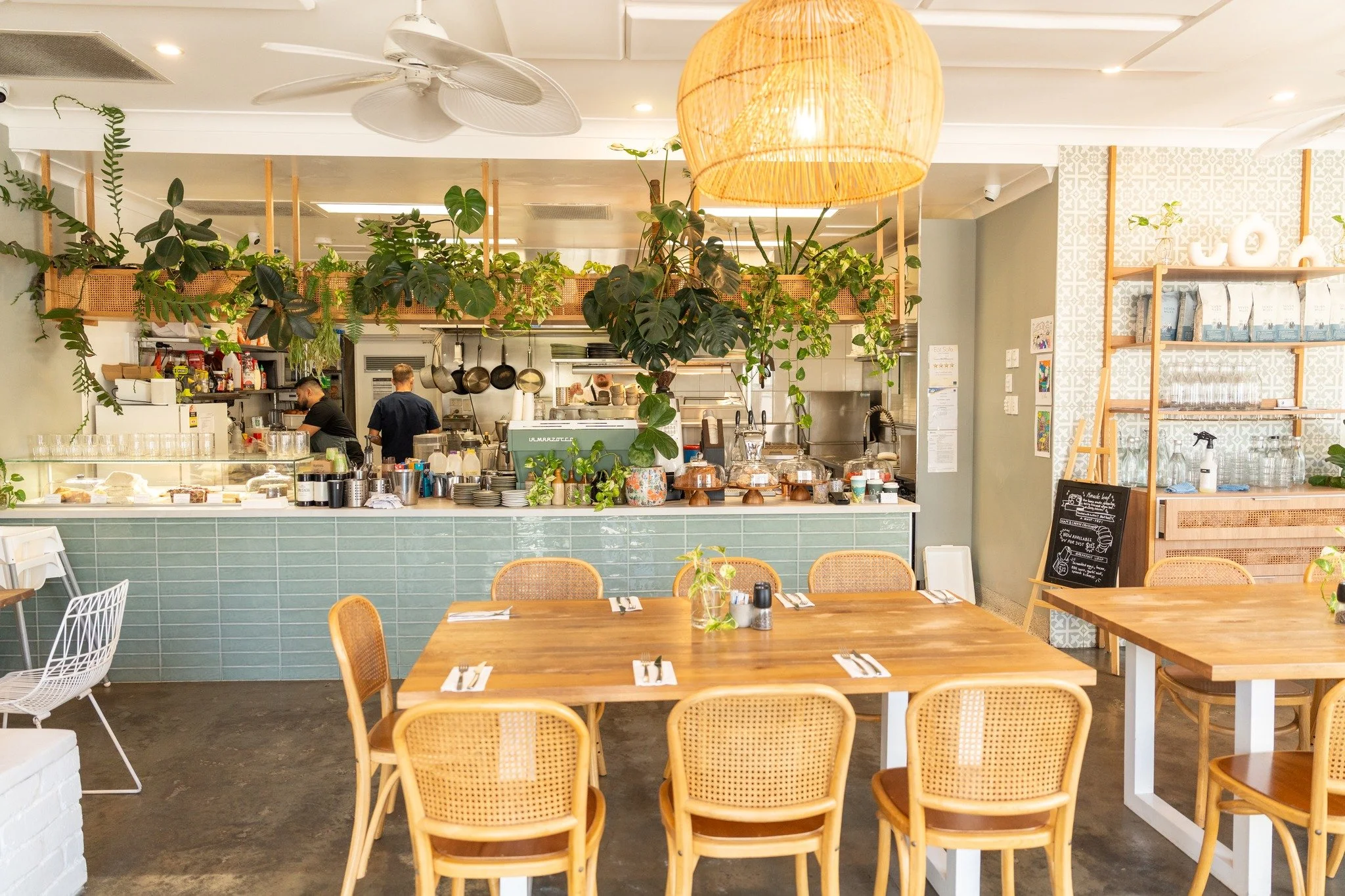 ☕✨ Mornings done right. Fresh coffee, good vibes, and a space that feels like home 🌿
Come find your seat, take a breath, and start the day with something beautiful.

#WillowCafe #BrisbaneEats #CafeVibes #BrisbaneCafe #BreakfastGoals #CoffeeTime #Goo