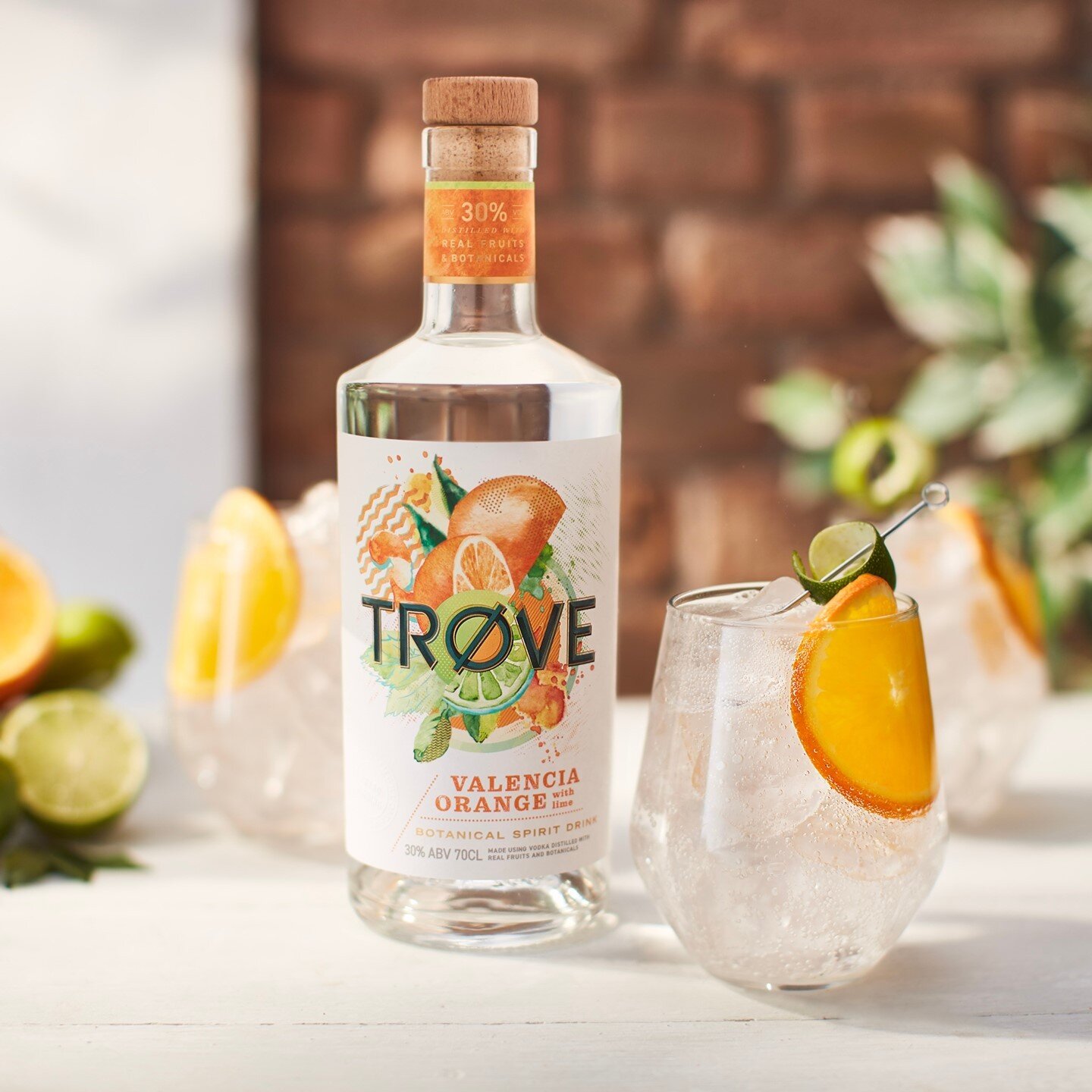 Lower calorie, lower alcohol &ndash; we're sipping pretty with a TR&Oslash;VE &amp; tonic this evening 🍃⁠
⁠
Simply pour 25ml TR&Oslash;VE Valencia Orange with Lime over ice, top with tonic and garnish with an orange wheel.⁠
⁠
Light, delicious and wo