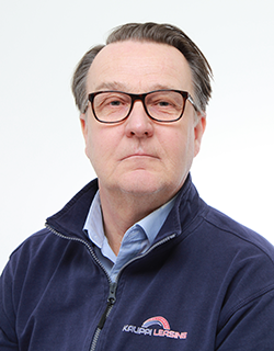 mieshenkilö, sininen takki