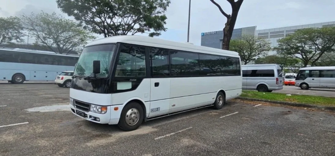 bus-transport-22seater-