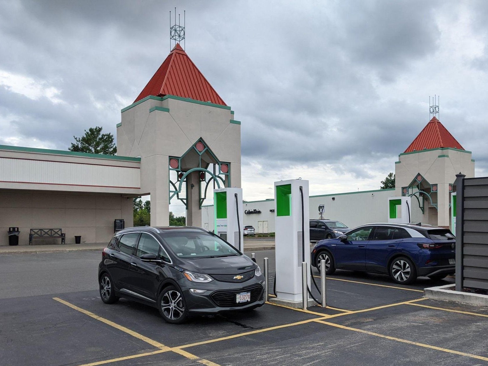 Charging by the dozen 12 charging stations on an FLX route — AMPED Go All Electric