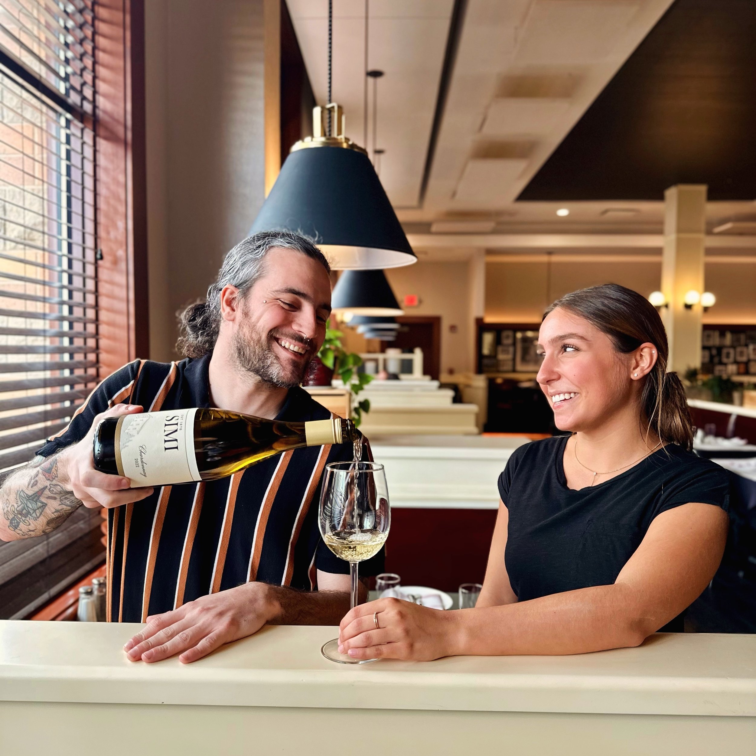 wine wednesday 🥂 for the win
&bull; 1/2 off select bottles, all day!

_____
#nocinoroc #winewednesday #specials #eastviewmall