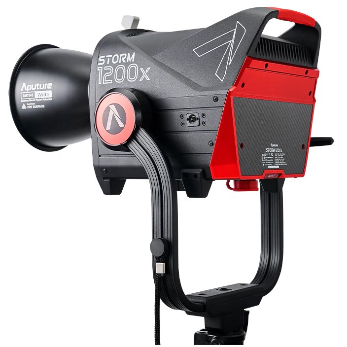 Storm1200x-04 copy.jpg