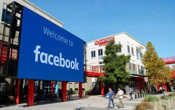 Facebook Campus.jpeg