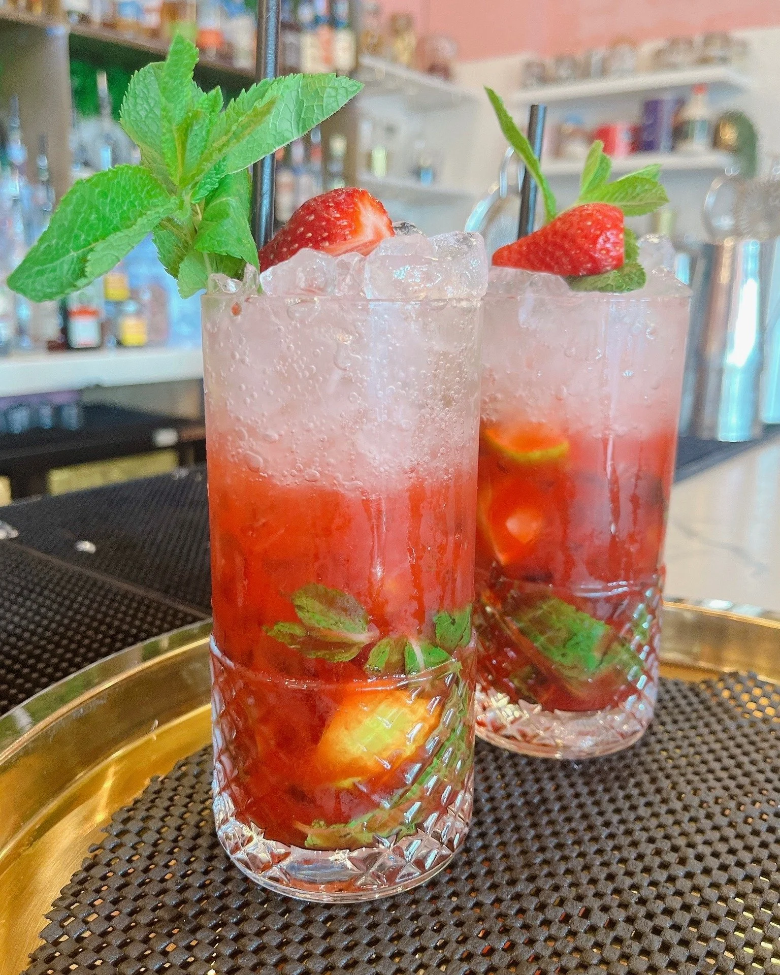 Mojito Season 🍓 The most refreshing cocktail, even better in your favourite flavour 🍓 #cocktails #leicester #Audrey #bottomlessbrunch #afternoontea #prosecco