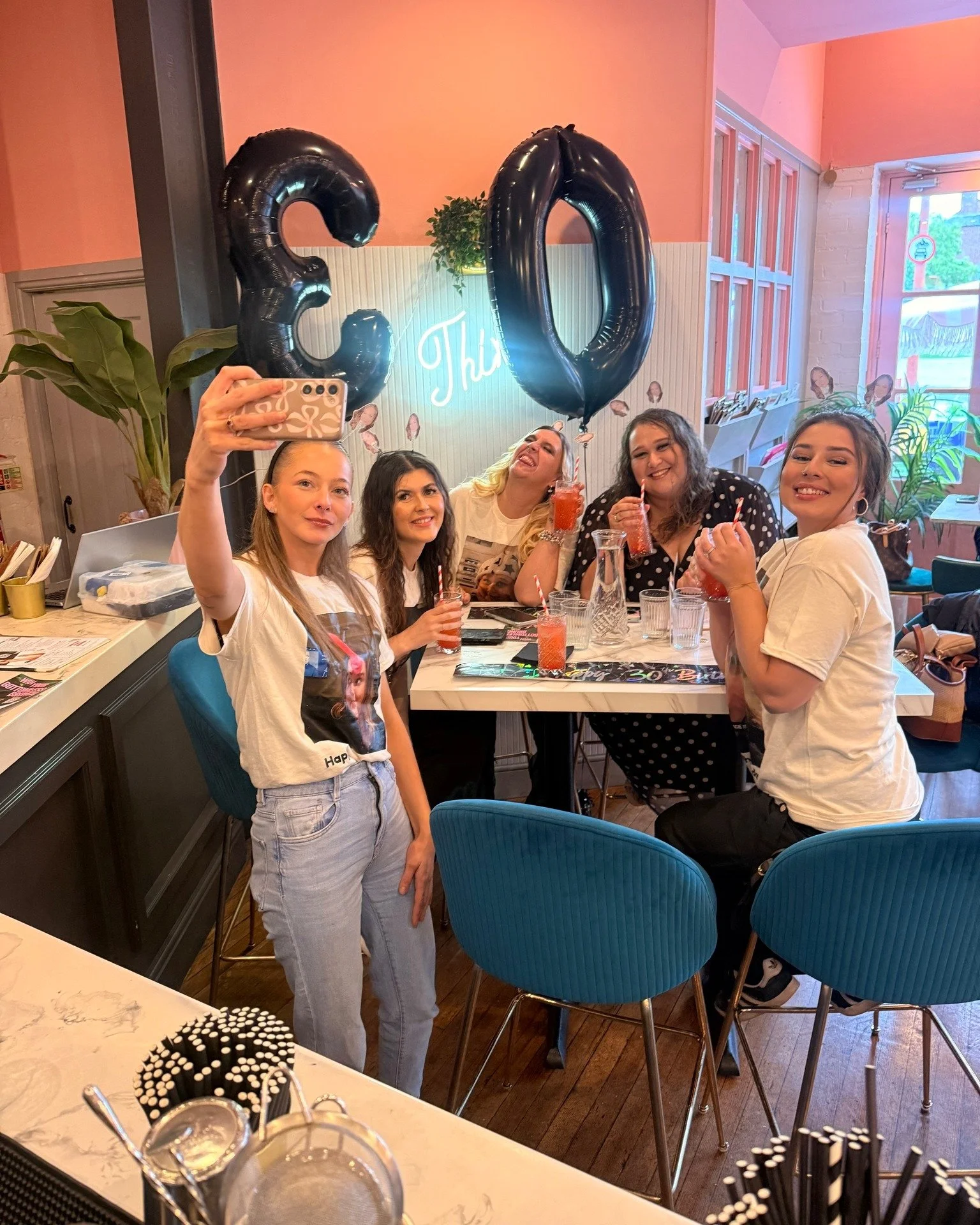 Are you an October baby? Book in for your birthday up to 24 people bottomless brunch 🍸🥂 Email us info@audreybar.co.uk 🍸🥂 #cocktails #leicester #Audrey #bottomlessbrunch #prosecco